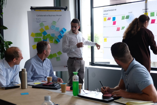 Twee ReVink collega 's